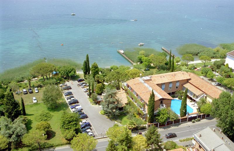 Hotel La Pauel Sirmione Exterior photo
